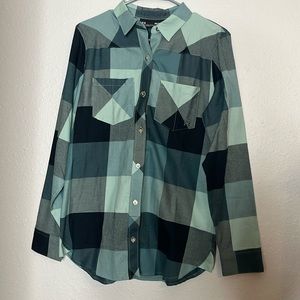 NWOT womens  underarmour flannel
